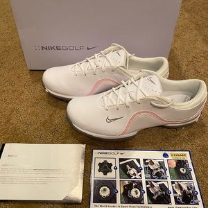 Nike Womens Ace Golf Shoes 418368-161, size 7. NEW